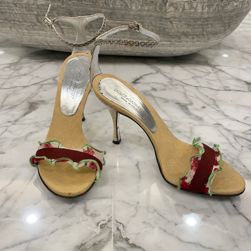 Strappy sandals